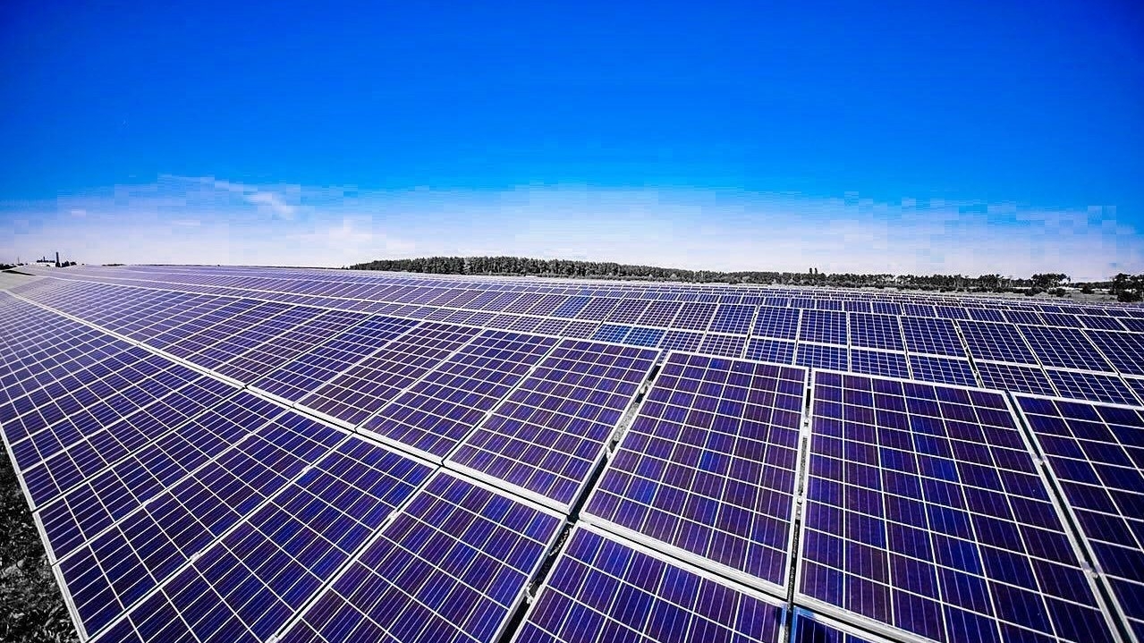 EVERLEGAL Advises UDP Renewables on Development of Dymerska Solar Power Plant